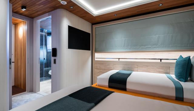 KING BENJI yacht for sale 33