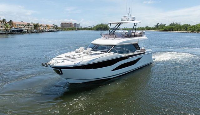 F4.9 yacht for sale 2