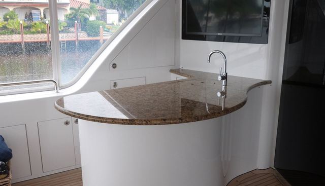 REMY ROO yacht for sale 24