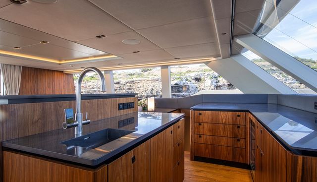 VAHEWA yacht for sale 13