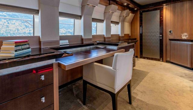 PALMER JOHNSON 150 yacht for sale 34