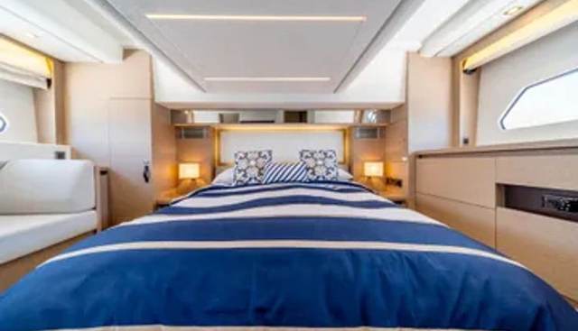 V & A yacht for sale 28