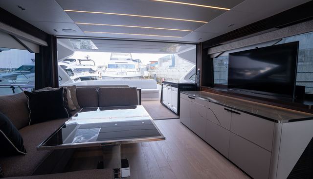 1292575 yacht for sale 15