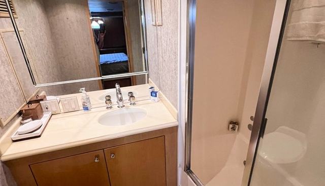 KRISTIN LEE yacht for sale 23