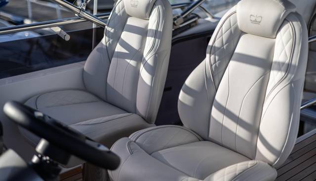 F50235 yacht for sale 27