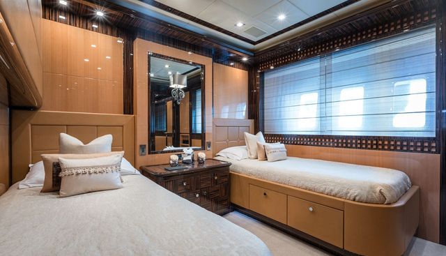 MOKA yacht for sale 17