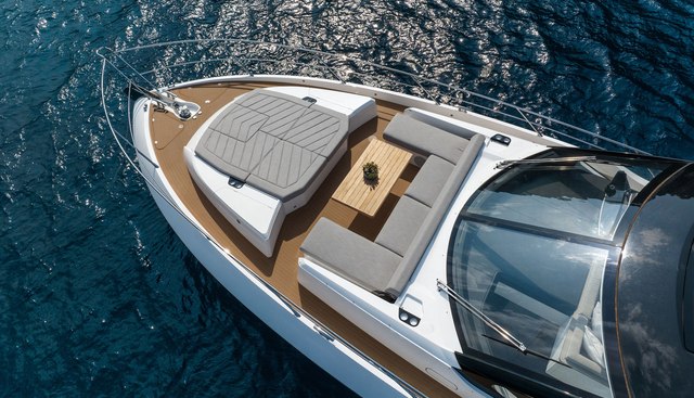FLASH yacht for sale 9