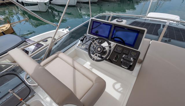 GL45FLY-76 yacht for sale 47