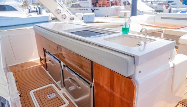 OSO DEL MAR yacht for sale 18