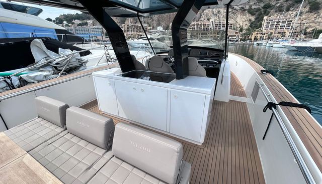 P43 yacht for sale 8