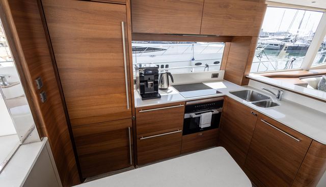 Maxi yacht for sale 18