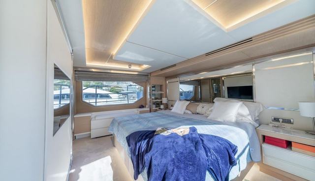 BENETTI DELFINO 93 yacht for sale 15