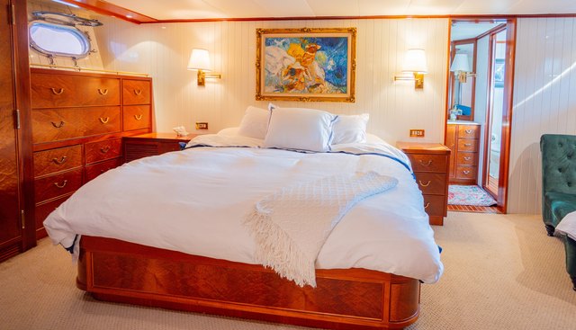 Noya Hill yacht for sale 17