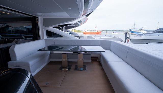 1292575 yacht for sale 10