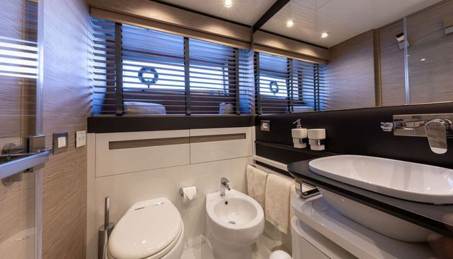 Uilia yacht for sale 20