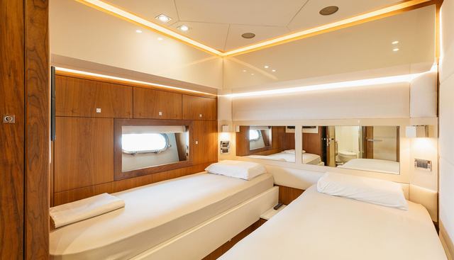 COPPER 3 yacht for sale 35