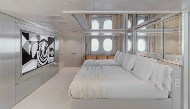 IDOL yacht for sale 12