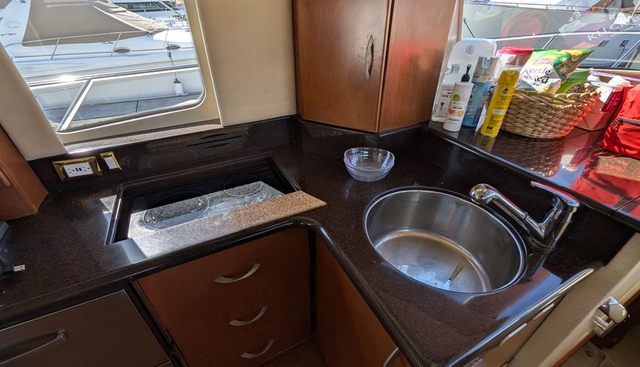 Lone Star yacht for sale 43