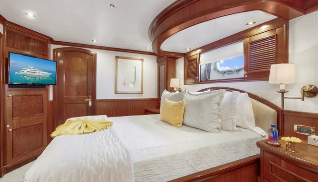 Miss Stephanie yacht for sale 23