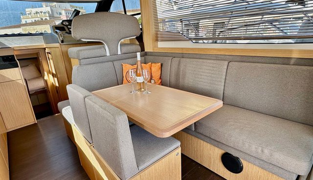 LADY V yacht for sale 18