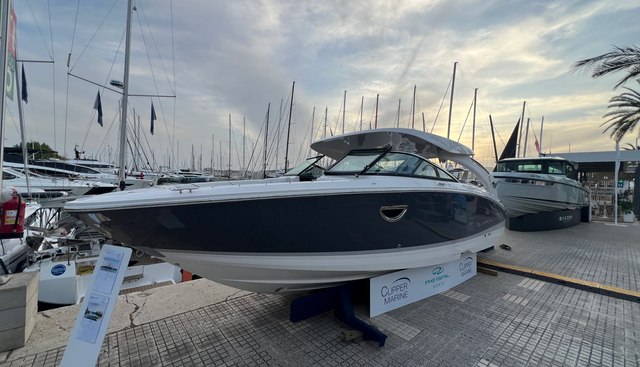 Regal LS6 yacht for sale 24