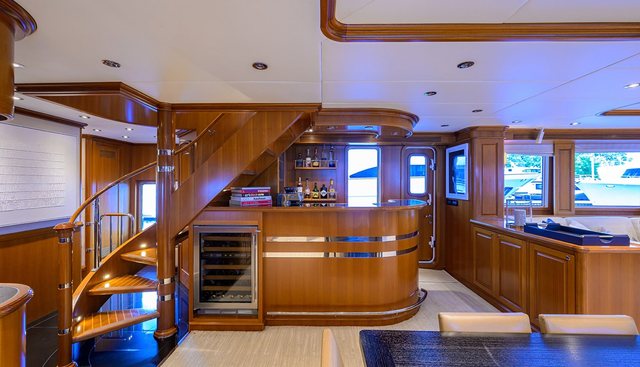 SOLACE yacht for sale 25