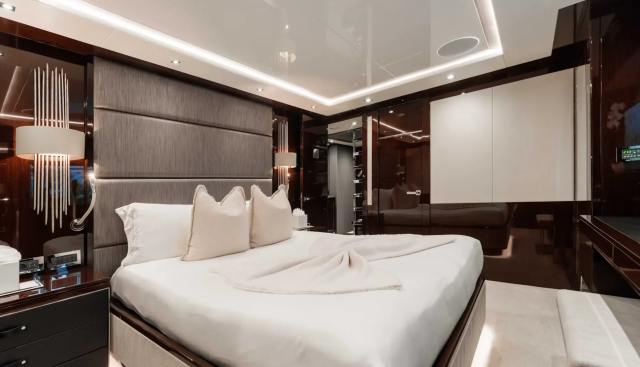 Captain Morgan III yacht for sale 32