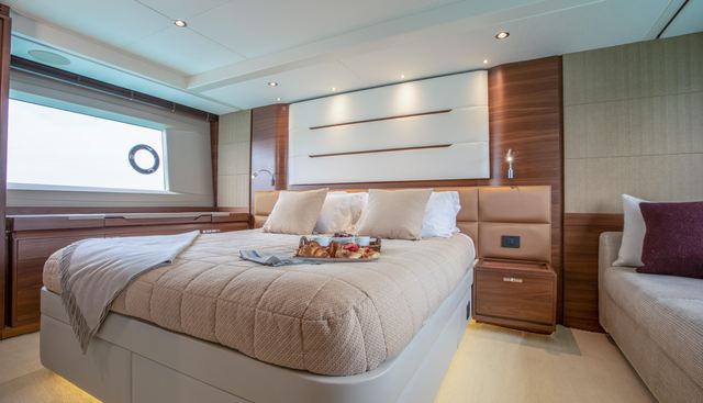 Pieces of Eight yacht for sale 40