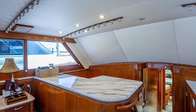 Retribution yacht for sale 9