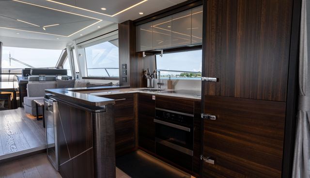 4-Play VII yacht for sale 32