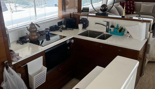 VISTA III yacht for sale 17