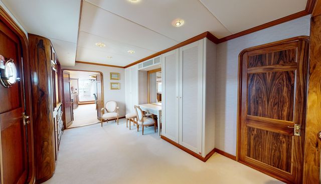 WILAMINA yacht for sale 8