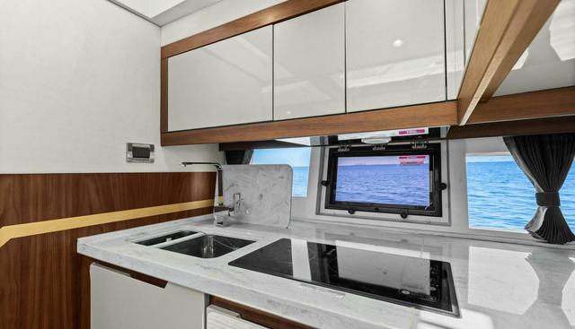 BOARD ROOM yacht for sale 33