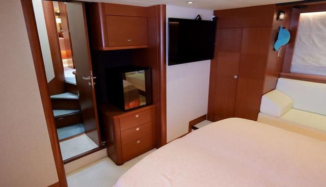 PRESTIGE 620 yacht for sale 40