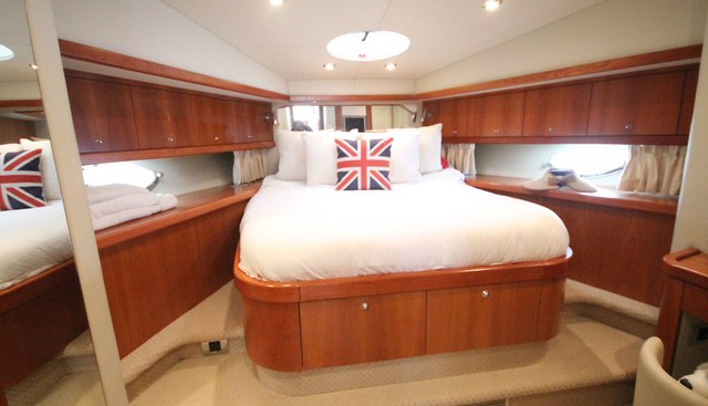 FIZZ OF POOLE yacht for sale 23