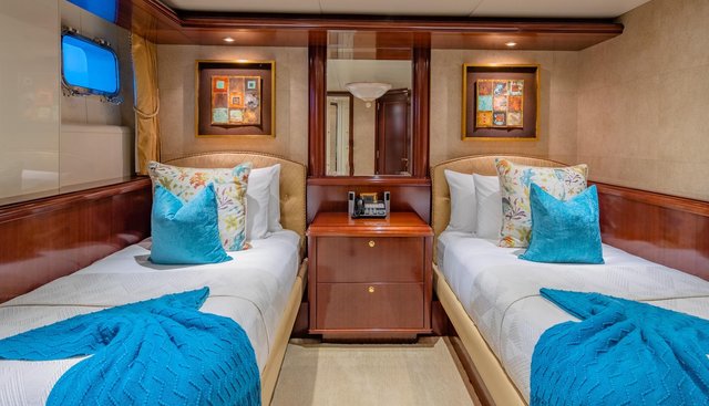 STARSHIP yacht for sale 40