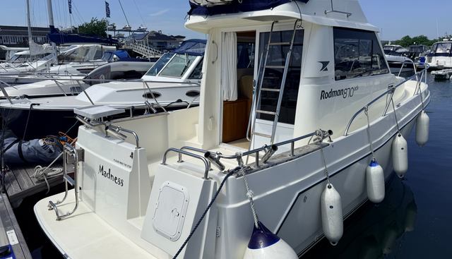 Madness yacht for sale 19