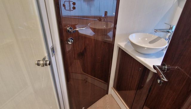 Volvo IPS & DPS yacht for sale 29