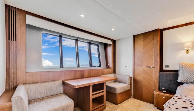 Princess Y85 yacht for sale 22