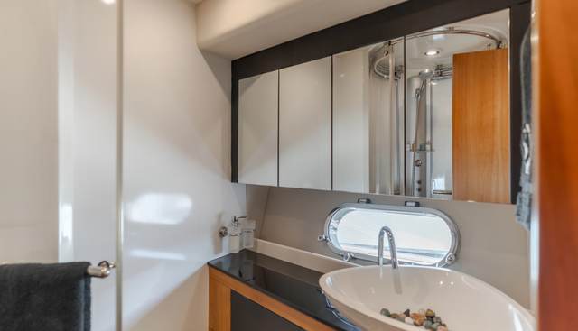 Seaesta yacht for sale 40