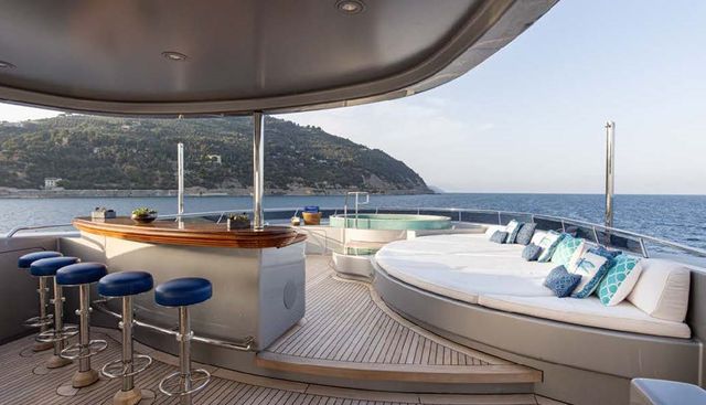 VIBRANCE yacht for sale 3