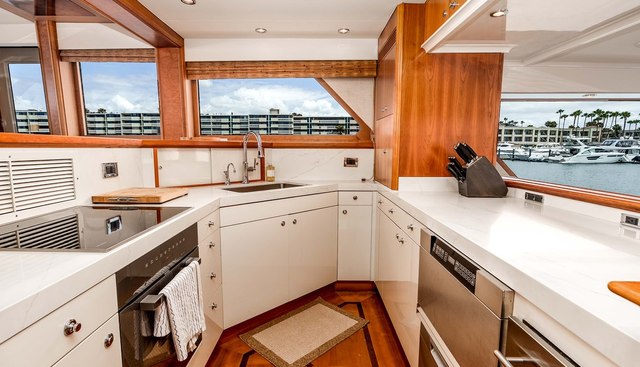 Following Sea II yacht for sale 10