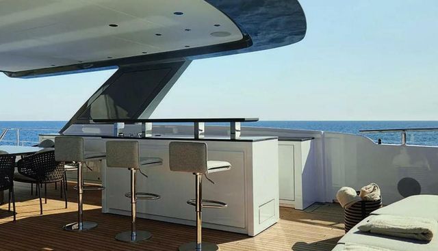 Watercolours yacht for sale 12