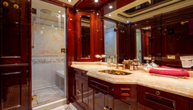 RICHAR yacht for sale 9