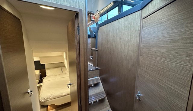 Mollie yacht for sale 30