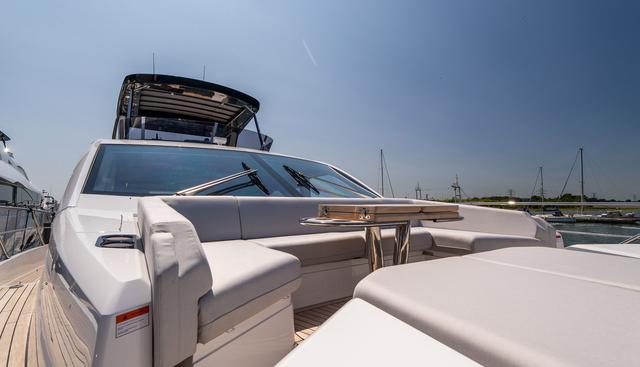 3042568 yacht for sale 18