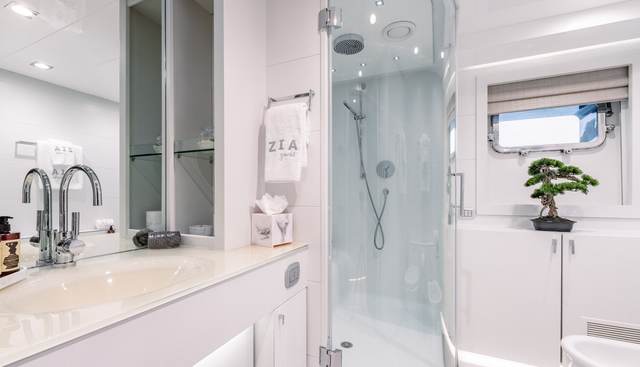 ZIA yacht for sale 35