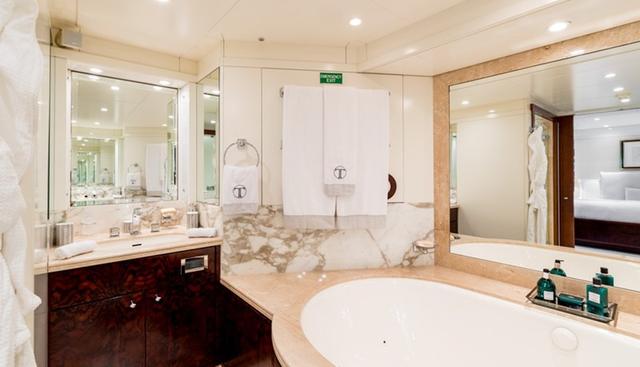 LA TANIA yacht for sale 13