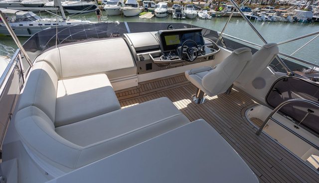 Moose yacht for sale 19