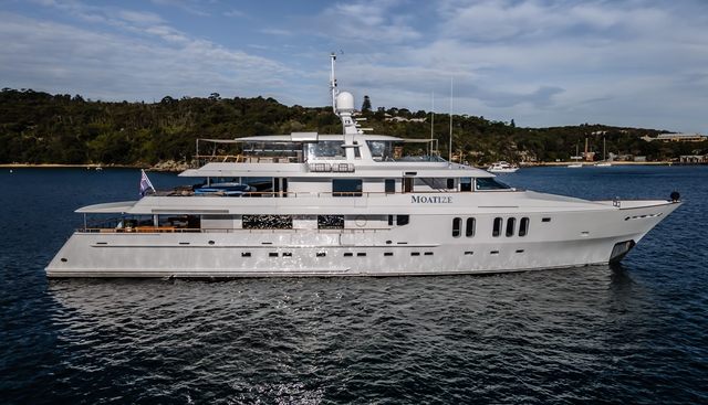 Moatize yacht for sale 32